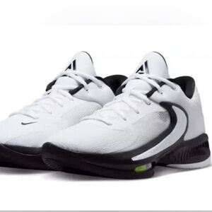 Nike Zoom Freak 4 TB lWhite Black Men's basketball shoes size 6.5 Womens 8